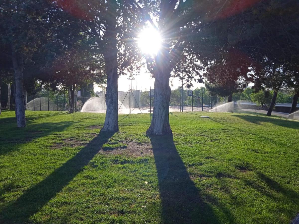 Bungalows Zaragoza Camping Eksteriør bilde