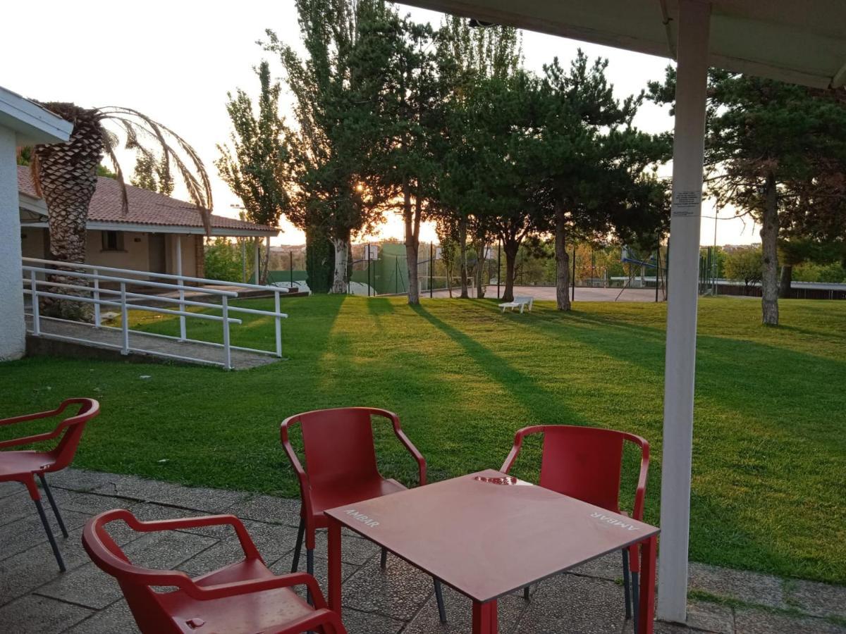 Bungalows Zaragoza Camping Eksteriør bilde